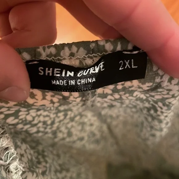 Shein dress for plus size 2X women’s EUC - Picture 8 of 11